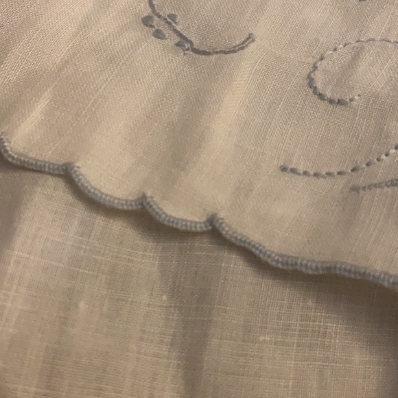 5/$25 *my boho home* Flawless linen hand towel pastel butterfly and flower - Picture 5 of 6